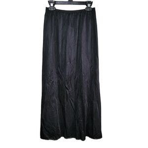 Cabernet Vintage black nylon slip size S 32"/38 elastic waistband RN 16345